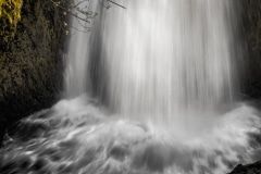 Splash - Columbia River Gorge, N.P.